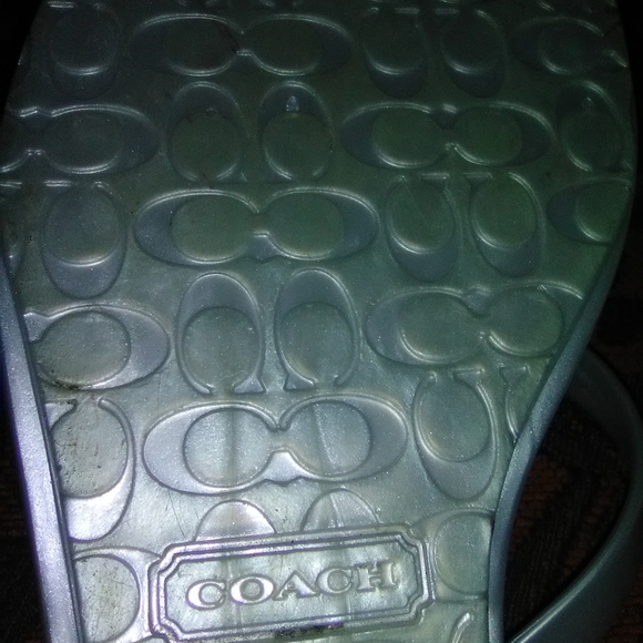 Women's Coach flip flops - Picture 7 of 10